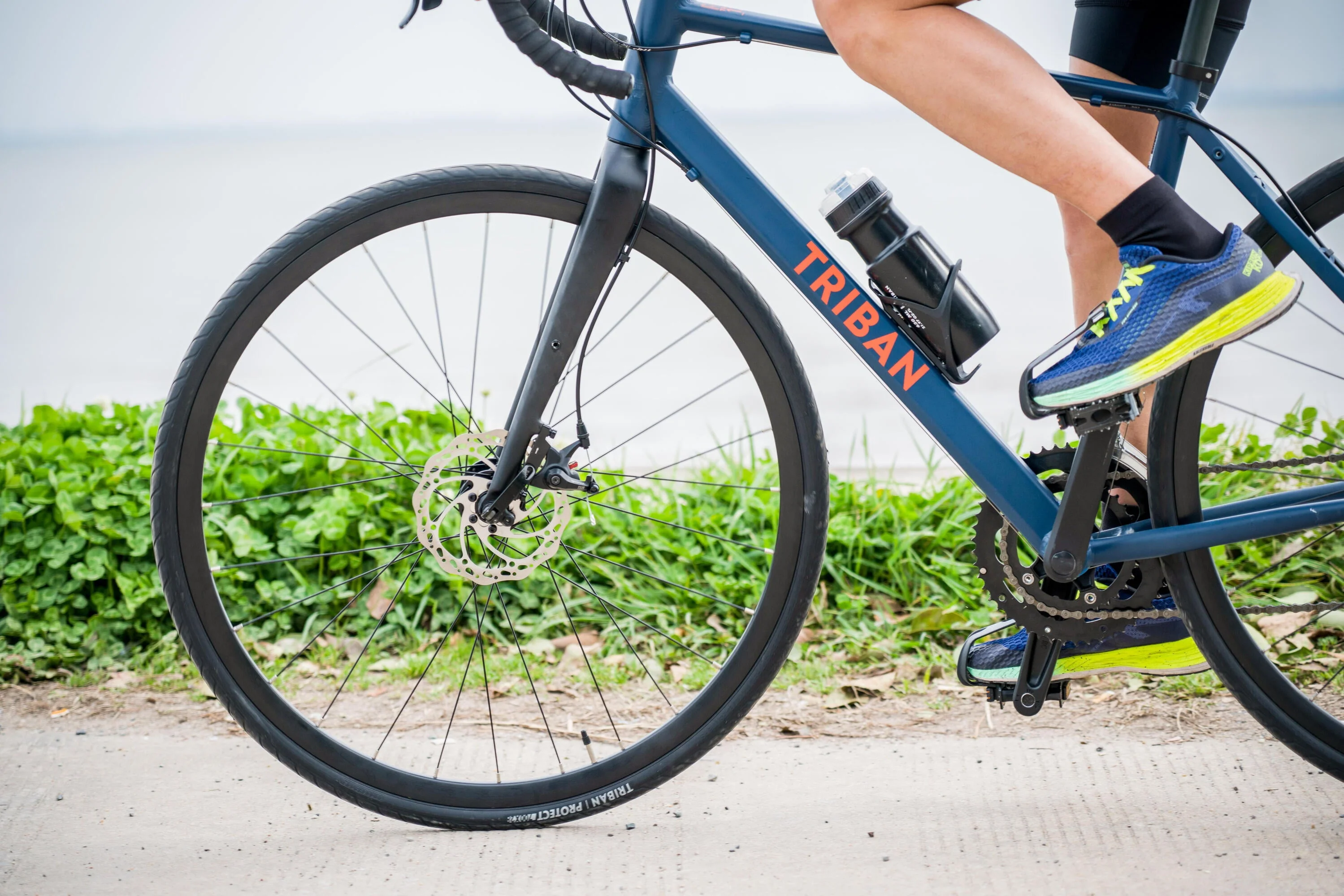 Decathlon Triban RC120, Aluminum Road Bike with Disc Brakes, 700c, Extra Large, Blue